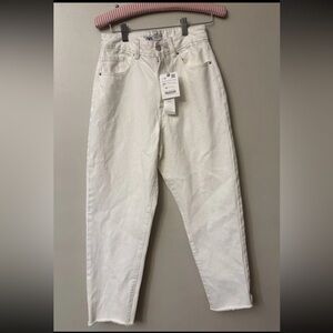 Zara Women's white Relaxed Jeans